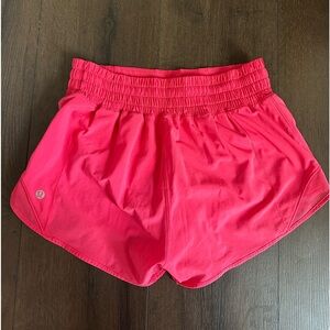 LULULEMON HOTTY HOT High Rise 2.5 Inseam Size 4